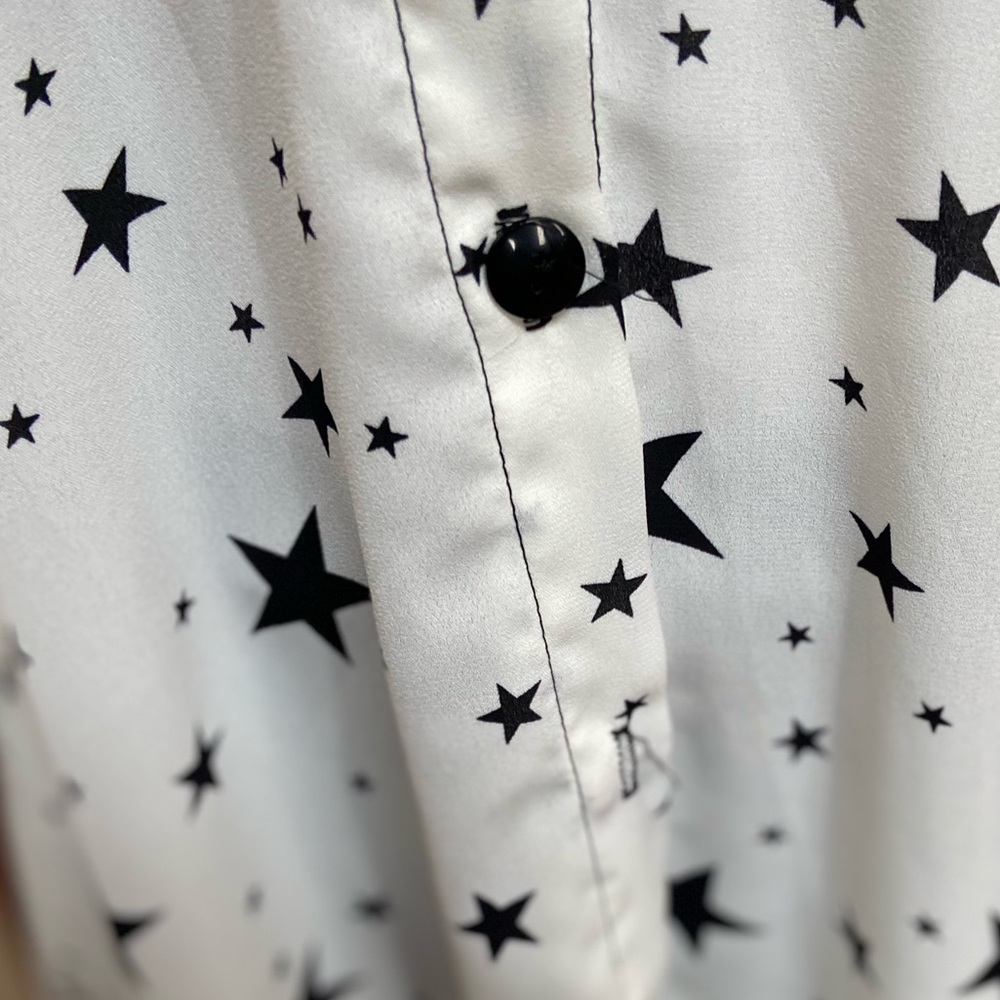 Blumin Black/White Star Patterned Button Down Sle… - image 2